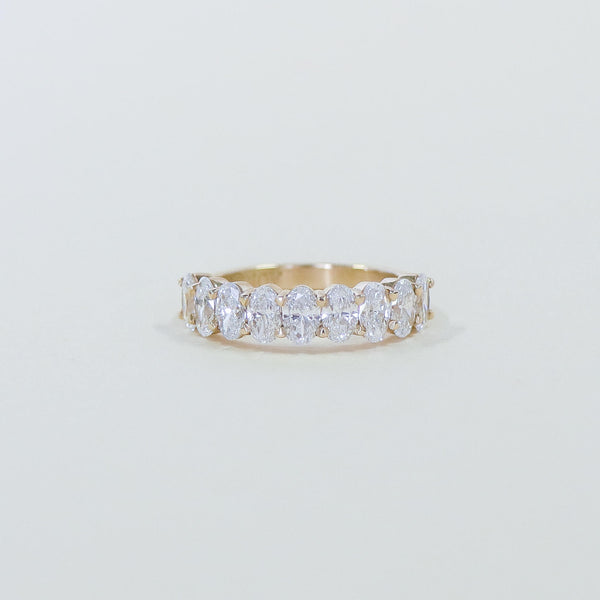 Venus oval diamond ring