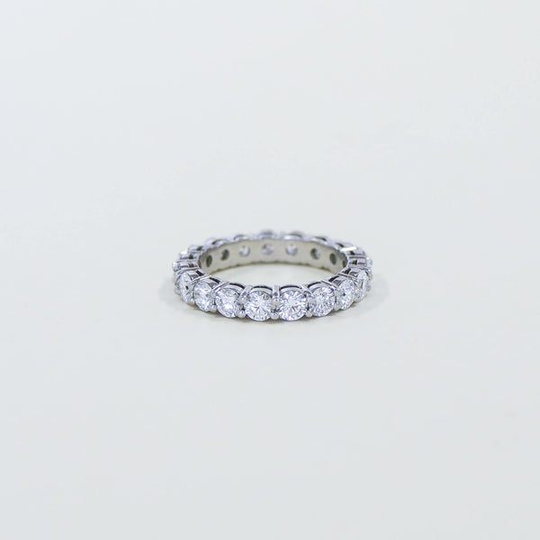 Luna double bezel round diamond ring